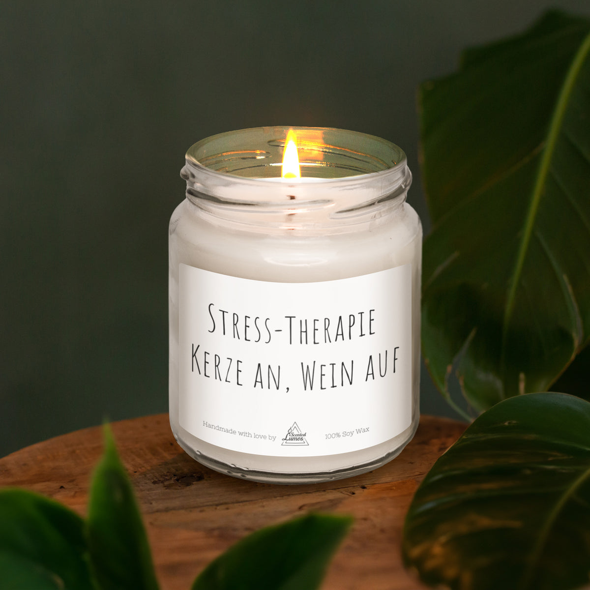 Stress-Therapie  Kerze an, Wein aufDuftkerze aus Sojawachs