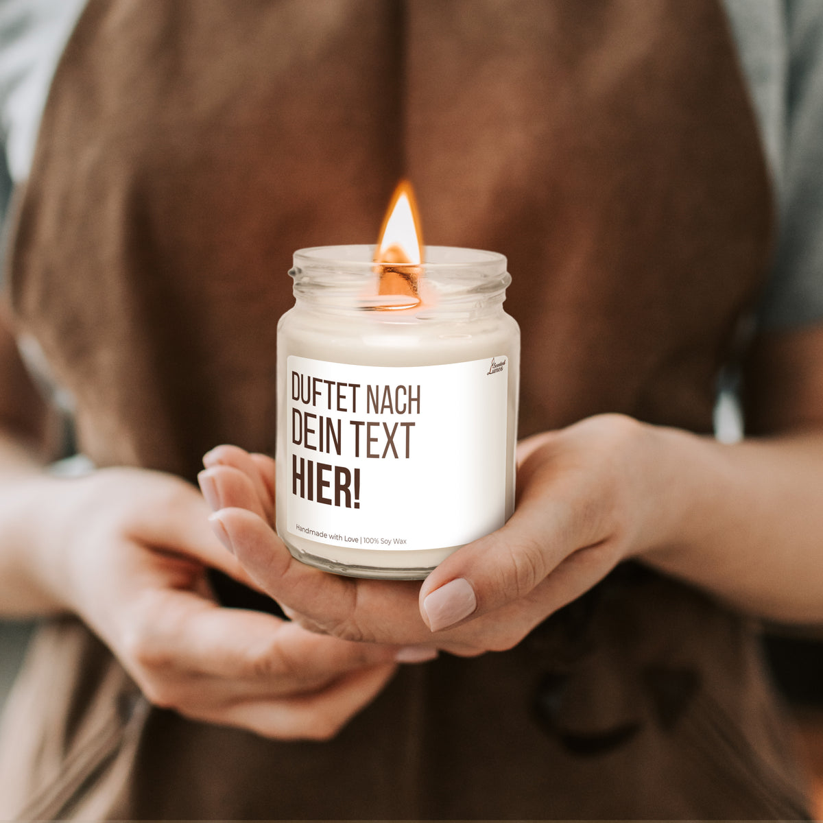 Duftet nach Dein Text hier! Duftkerze aus Sojawachs
